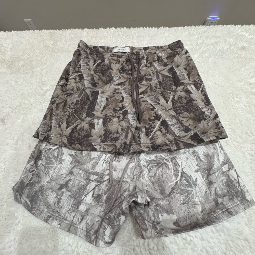 Hollister Men's Brown Camouflage Athletic Shorts